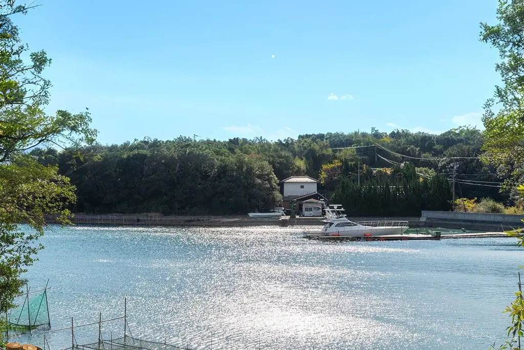 【新掲載】最大10名で1名9,800円〜「日本の夕陽百選」英虞湾を望む、サウナ＆プール付き1棟貸切ヴィラ「Others ～アザーズ伊勢志摩～」が特定日限定プランを販売開始 画像 2