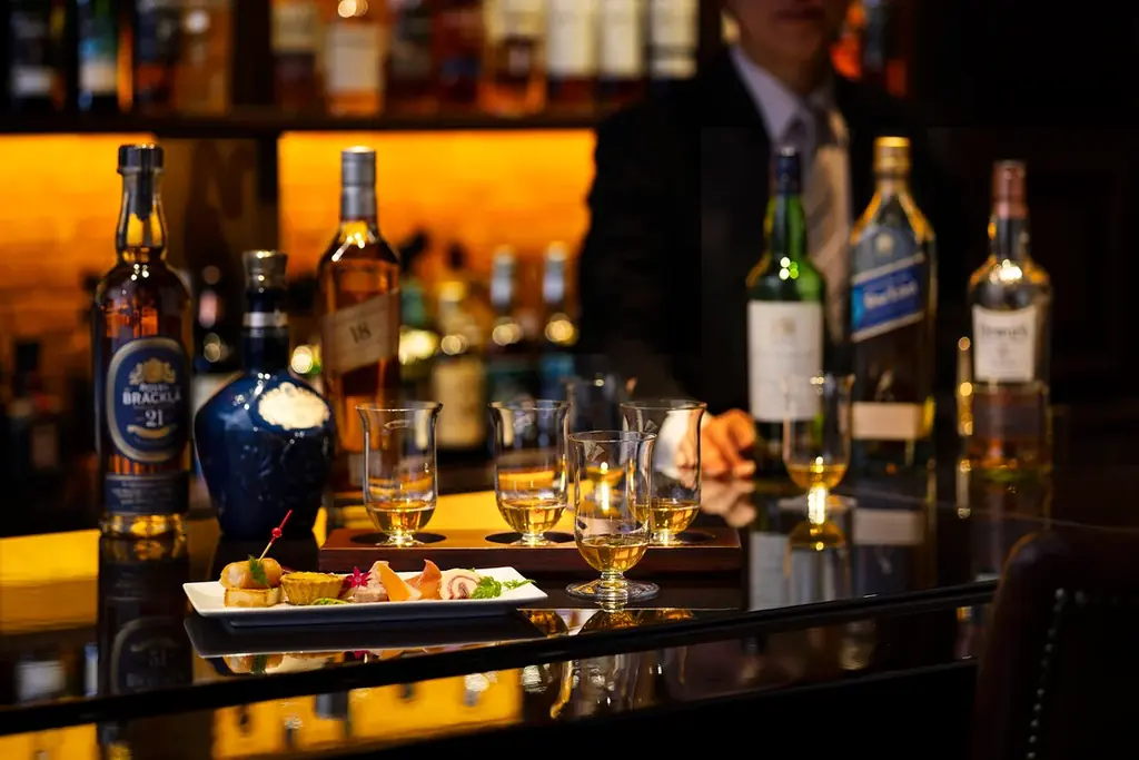 オークに集うウイスキー