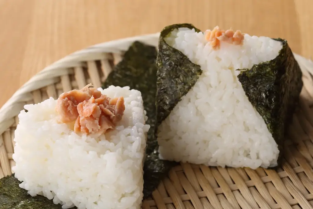 【名古屋・名駅エリア】名古屋市内に13店舗構える“大きなおにぎり”の「おにぎり家 多司（たし）」名駅東店がリニューアル！車道店に続く「リニューアル2号店」として2月13日（金）に待望のオープン。 画像 3