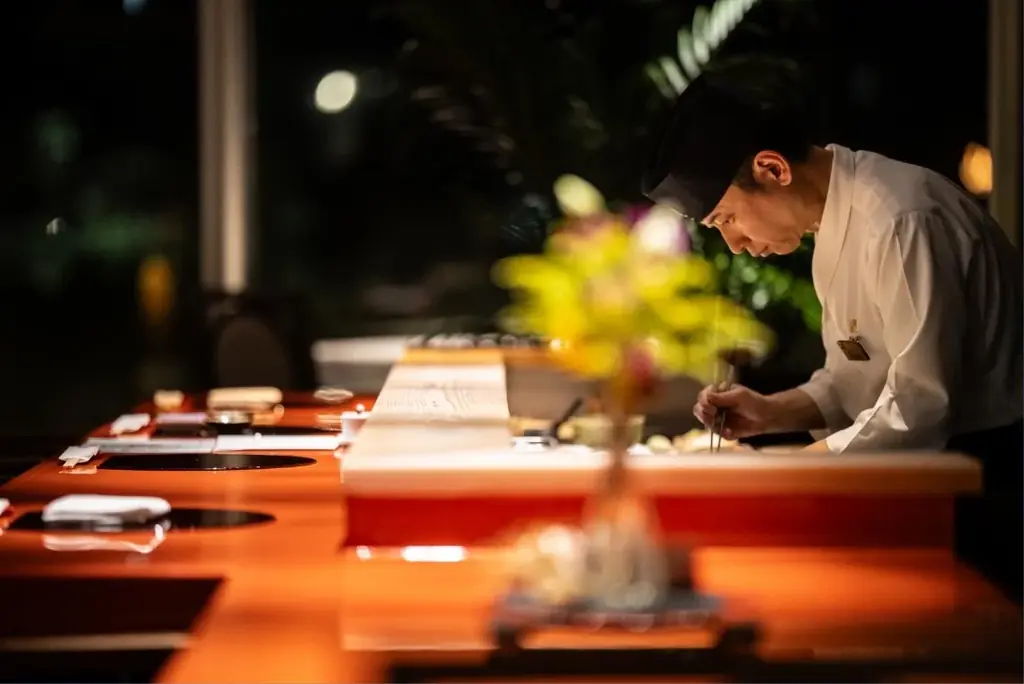 【オリエンタルヒルズ沖縄】桜をテーマに、フレンチ・鮨・鉄板焼きのコラボレーションフルコース ー3人のシェフが織りなす美食の饗宴ー 画像 4