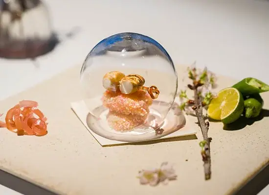 【オリエンタルヒルズ沖縄】桜をテーマに、フレンチ・鮨・鉄板焼きのコラボレーションフルコース ー3人のシェフが織りなす美食の饗宴ー 画像 5