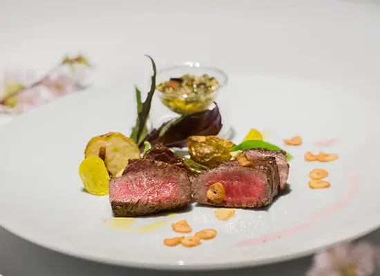 【オリエンタルヒルズ沖縄】桜をテーマに、フレンチ・鮨・鉄板焼きのコラボレーションフルコース ー3人のシェフが織りなす美食の饗宴ー 画像 7