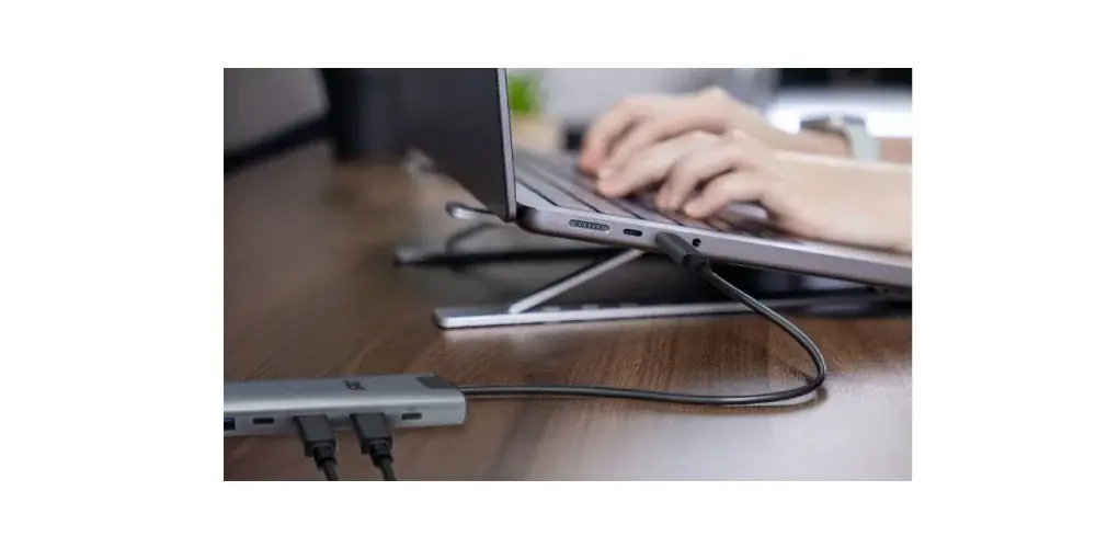 ノートPCを2画面・3画面に出力！給電しながら使えるディスプレイアダプター2製品、2月下旬発売 画像 10