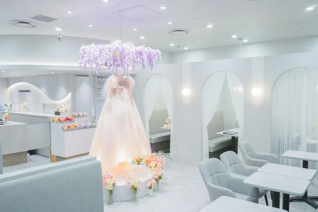 魔法にかけられたような非日常体験。「PLACOLE＆DRESSY」のプロデュースカフェで「オーロラプリンセスドレスと桜フェア」を期間限定開催 画像 11