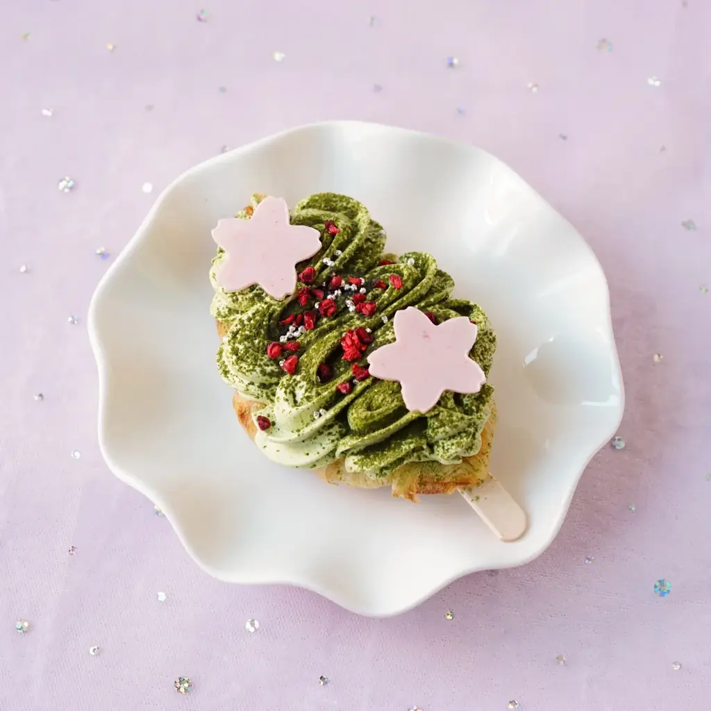 魔法にかけられたような非日常体験。「PLACOLE＆DRESSY」のプロデュースカフェで「オーロラプリンセスドレスと桜フェア」を期間限定開催 画像 2