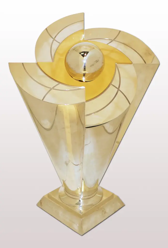 2月23日開幕：侍ジャパンWBC企画展で歴代トロフィー公開