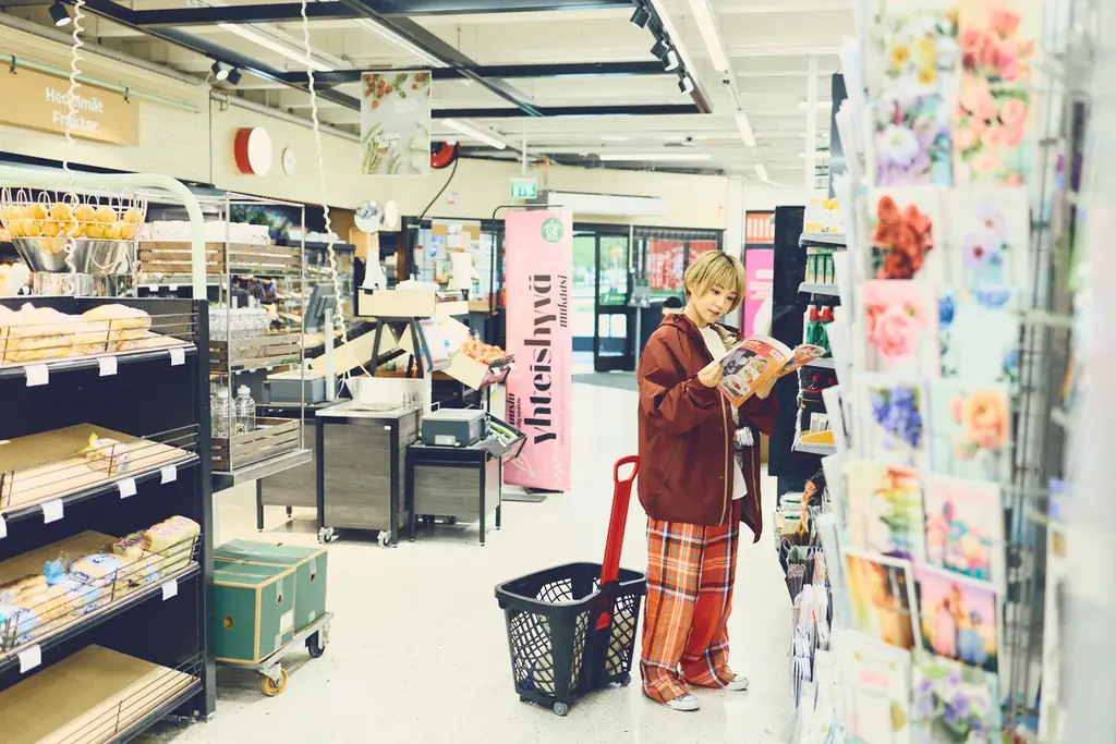 【俳優・奈緒】これまでとこれからの想いを綴った、初の単行本『いつか』4/7発売 画像 2