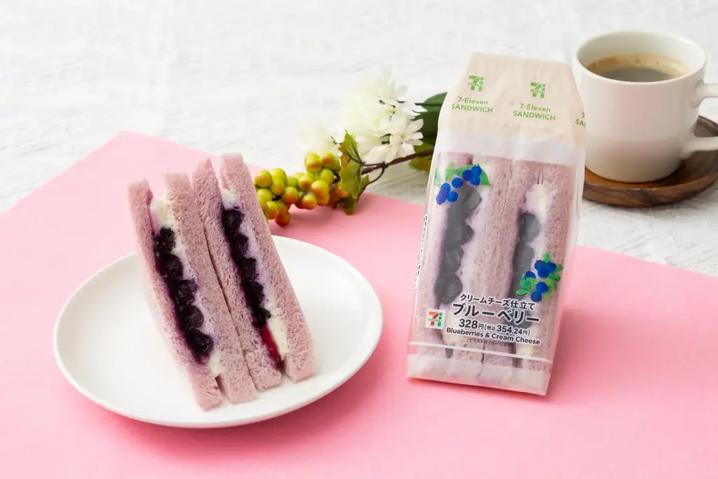 クリームチーズ×ブルーベリーの至福の組み合わせ！セブン‐イレブンからパープルパンを使った「スイーツサンド」が登場！ 画像 1