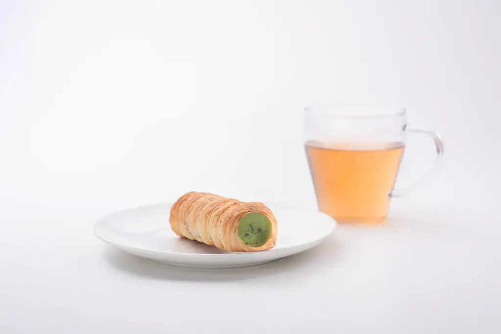 赤福／五十鈴茶屋、横浜高島屋で実演販売｜つくりたての赤福餅、新商品「抹茶コルネ」 画像 3