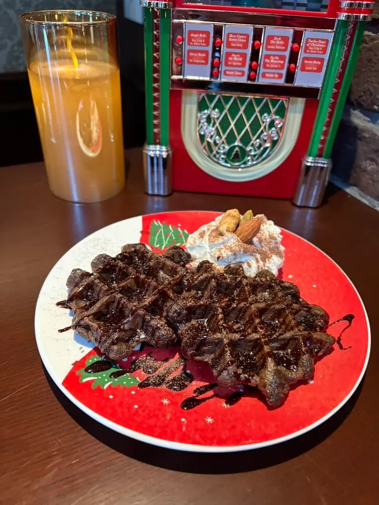 日本初・クリスマスコンセプトのダイニングバーで過ごす大人のバレンタイン〜大人のクリスマス空間で非日常バレンタインを〜 画像 5