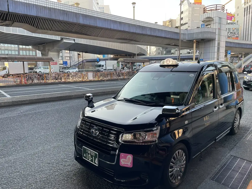 埼玉県産・流通量わずか1％の“幻のいちご”「あまりん」を独占。都内発着、ハウス1棟貸切のラグジュアリーなプライベートツアーが期間限定で登場 画像 2