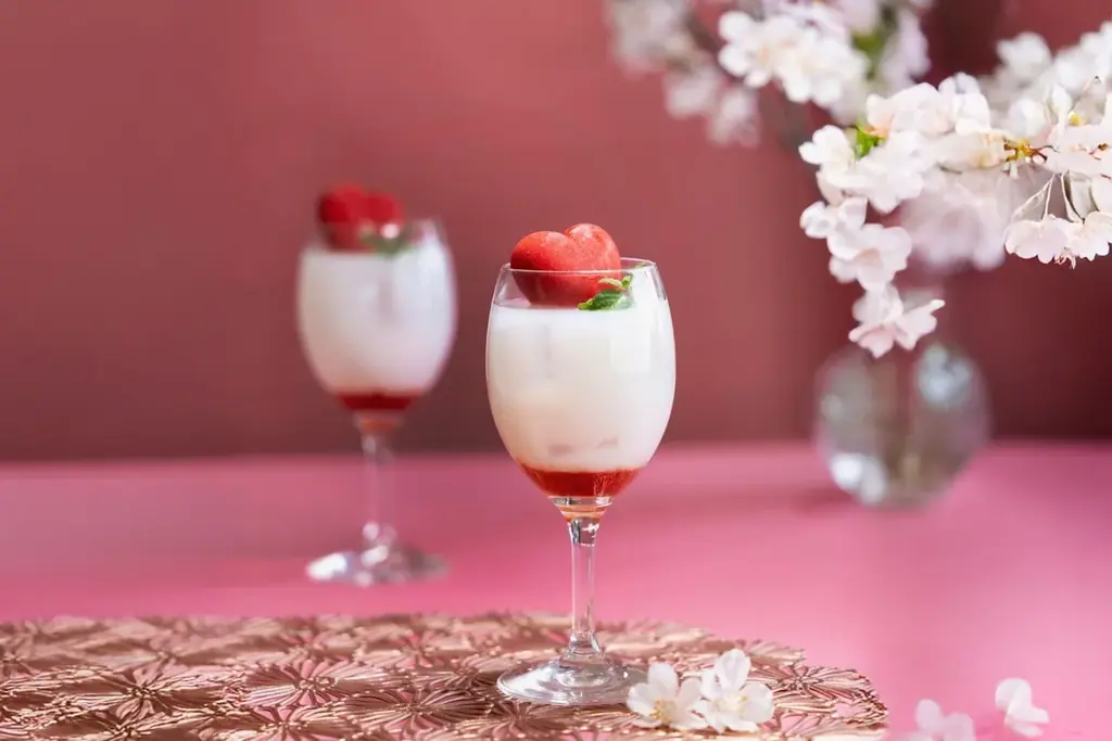 【４種の国産苺を食べ比べ】Quattro Strawberry Afternoon Tea Set ～春めくストロベリー～ 画像 6