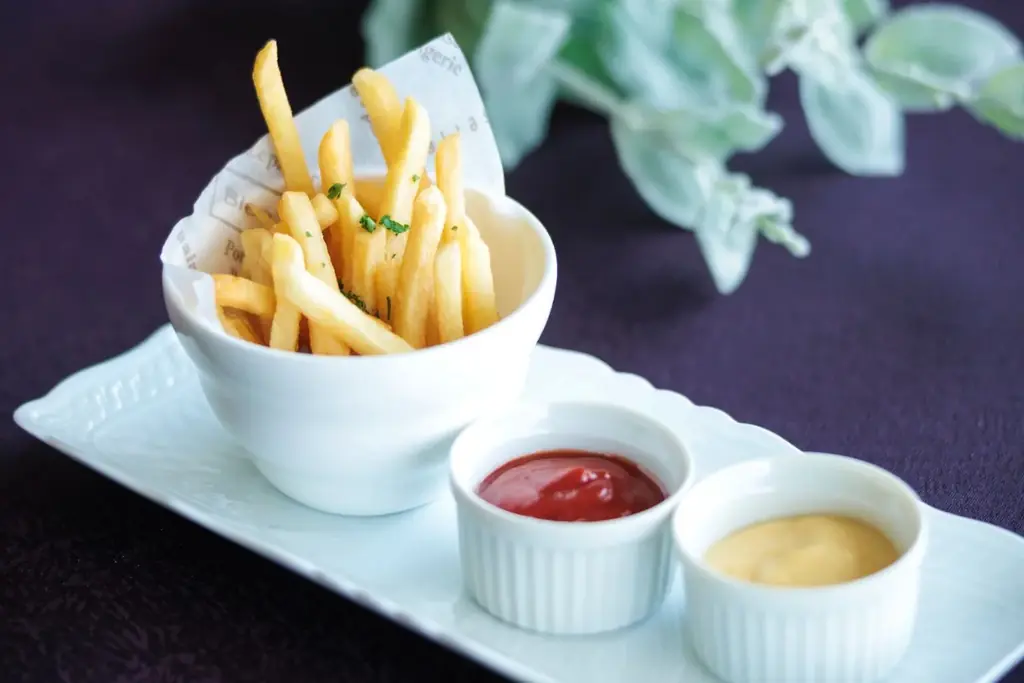 【４種の国産苺を食べ比べ】Quattro Strawberry Afternoon Tea Set ～春めくストロベリー～ 画像 7