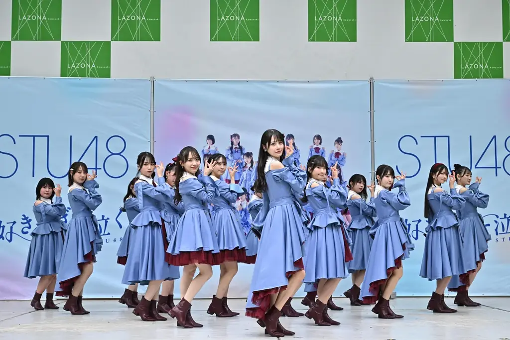 STU48 13thシングル「好きすぎて泣く」発売記念イベントをラゾーナ川崎プラザで開催！選抜メンバー16名で初パフォーマンス 画像 5
