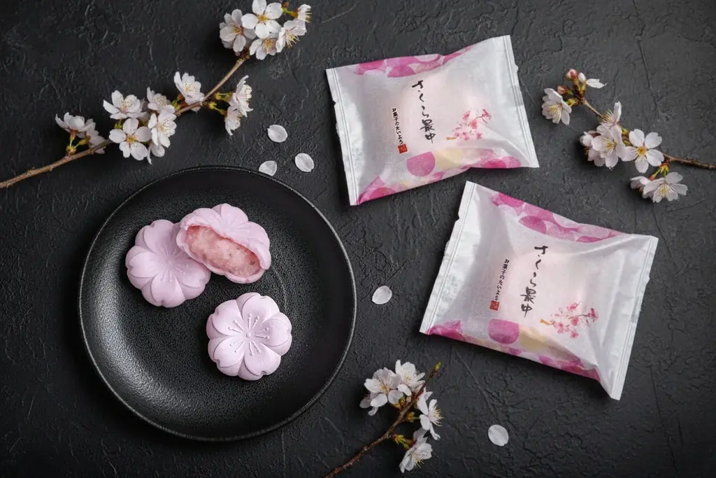 【春限定】ねっちゃり濃厚“食べる桜”が今年も登場！もち米の王様・こがね餅の最中皮×静岡県産桜葉入り餡で味わう「さくら最中」 画像 3