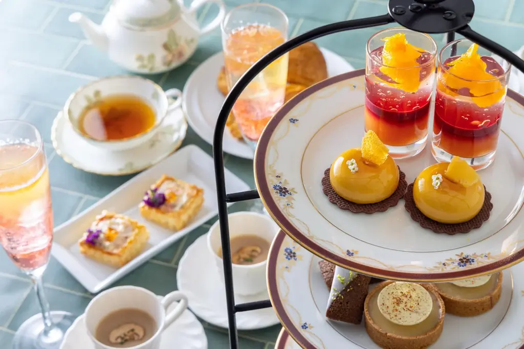 吉祥寺のホテルで「紅茶のアフタヌーンティー」開催！ティーマーケット ジークレフの厳選茶葉とスイーツ・セイボリーが織りなす、春の贅沢な大人のティータイム 画像 2