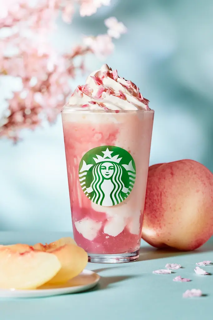 桜味と白桃、どっちも！？　桜の味わいが好きな人も、さくら気分を味わいたい人も楽しめる　今年は選べる３つのSAKURAビバレッジが2026年2月18日(水)より登場！ 画像 2
