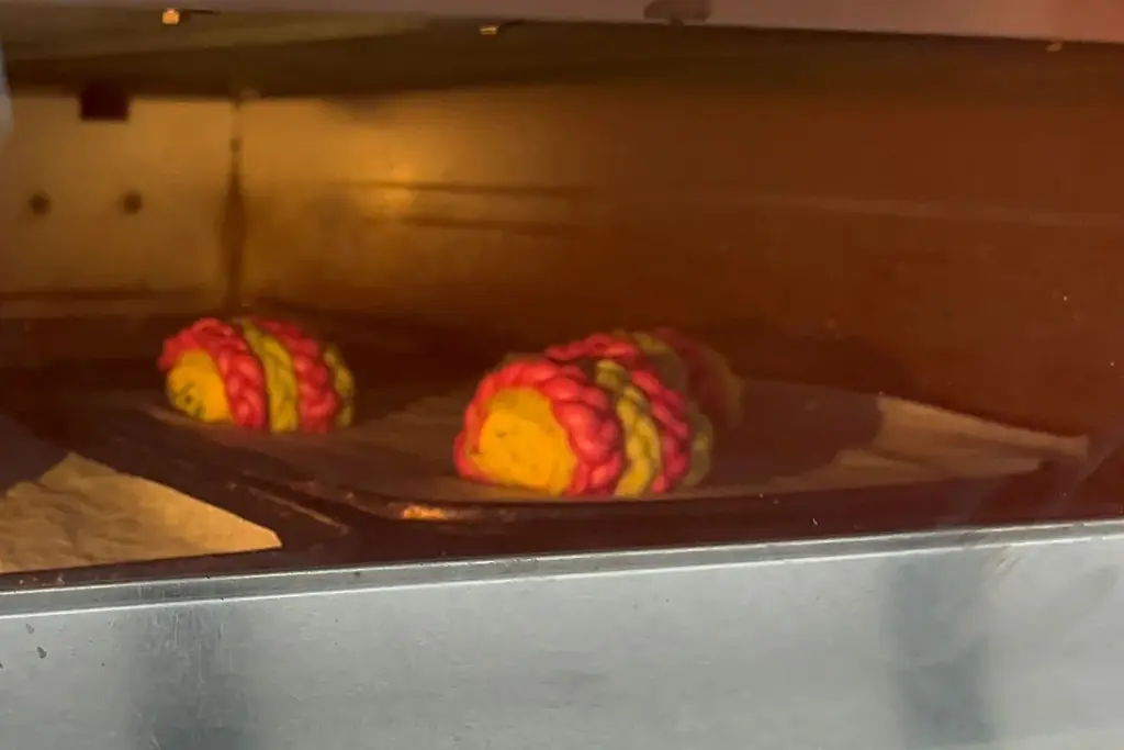 【品川プリンスホテル】第35回プリンスホテル料理コンクール 製パン部門優勝作品「キュウリの佃煮とだし巻き卵のパン」の販売が決定 画像 5