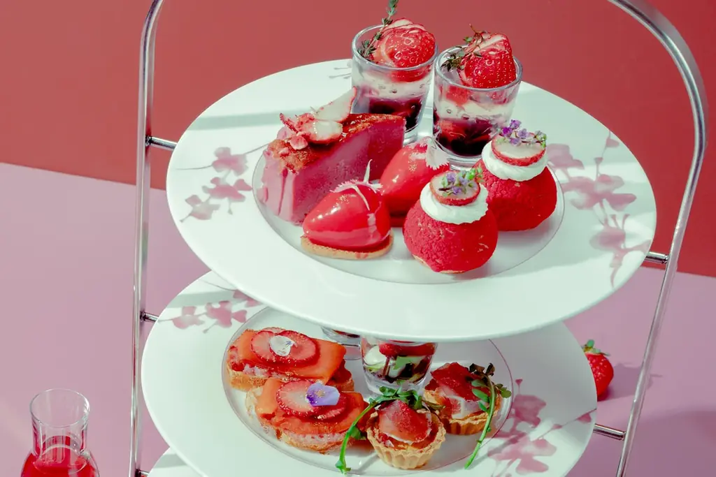 いちご好きに捧ぐ、アフタヌーンティ「いちごマニア！」が3月6日から金・土・日・祝日限定開催。「フレッシュいちご食べ放題」または「ブランドいちご3種食べ比べ」をスタイルで選べる2プランが登場 画像 7