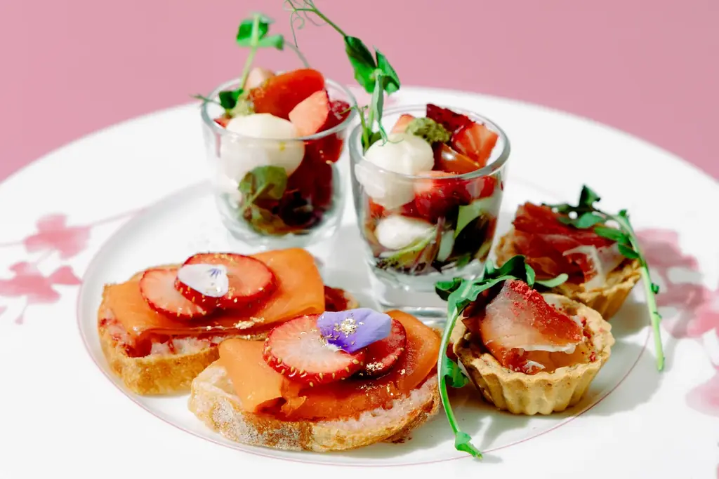 いちご好きに捧ぐ、アフタヌーンティ「いちごマニア！」が3月6日から金・土・日・祝日限定開催。「フレッシュいちご食べ放題」または「ブランドいちご3種食べ比べ」をスタイルで選べる2プランが登場 画像 8