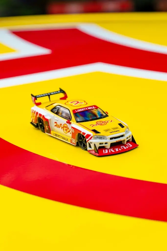 駄菓子ブランドが異色のカスタム参戦！創業60周年・スッパイマン誕生45周年を記念し“公式カスタムカー”製作LIBERTY WALKと初コラボ、大阪オートメッセ2026で初公開 画像 3