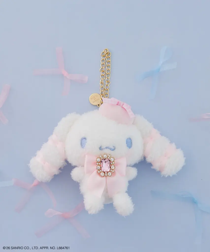 【Maison de FLEUR】「シナモロール」のお誕生日を記念！リボンとビジューでおめかしした特別な「ぬいぐるみチャーム」を3月6日(金)発売 画像 3