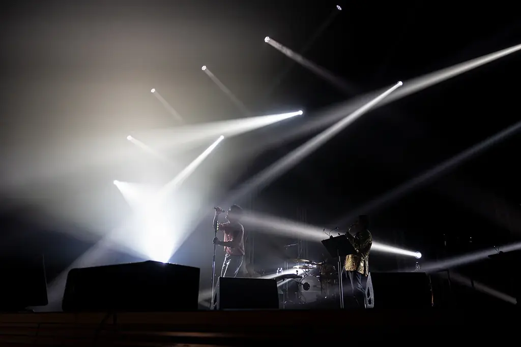 【ライブレポート】父・尾崎豊の楽曲だけでセットリストを組んだ尾崎裕哉のコンセプトライブ第二弾！OZAKIがOZAKIを歌い継ぎ、無垢な魂の叫びが響き渡った夜――2月14日(土)WOWOWで放送・配信！ 画像 2