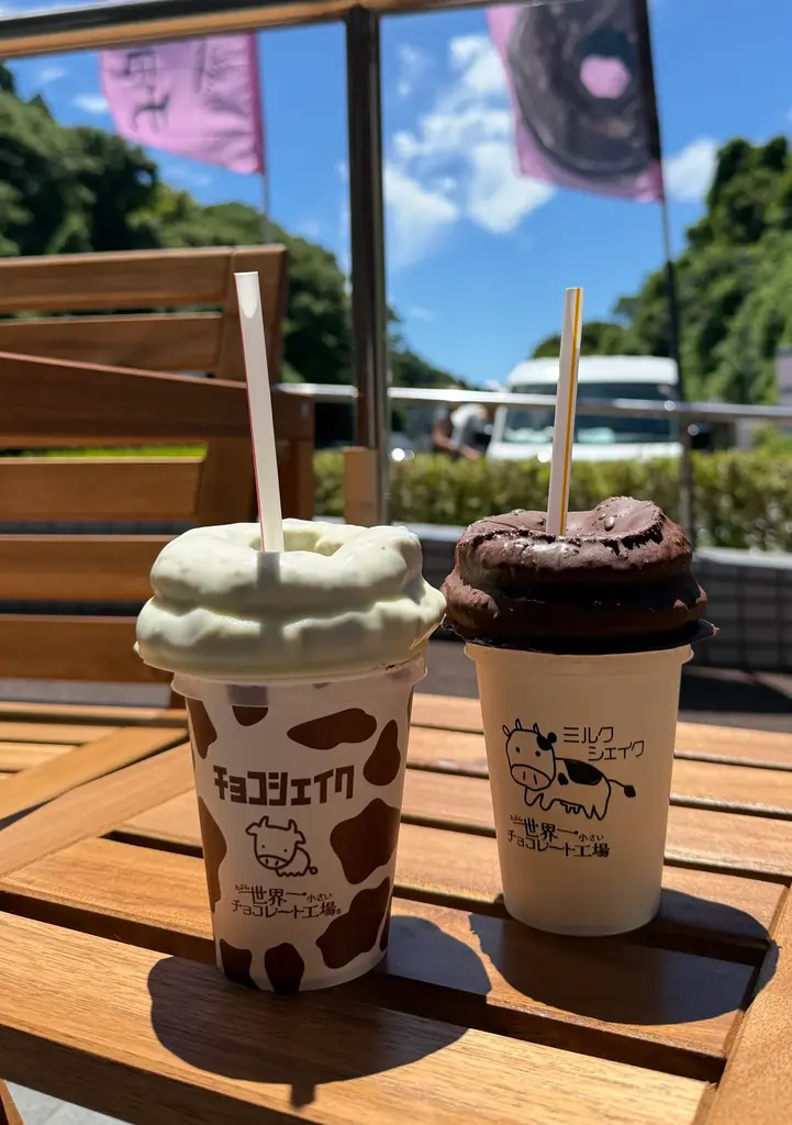 葉山の「たぶん…世界一小さいチョコレート工場」がテレビ取材ぶらり途中下車の旅 2/14放送｜林家たい平 さん来店、バレンタインフェア＆体験WSも開催 画像 4