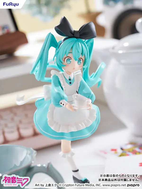 「初音ミク 不思議の国ver.」フィギュアが登場。イラストレーター・上倉エク氏描き下ろしの、おとぎ話をテーマにした3体目。 画像 4