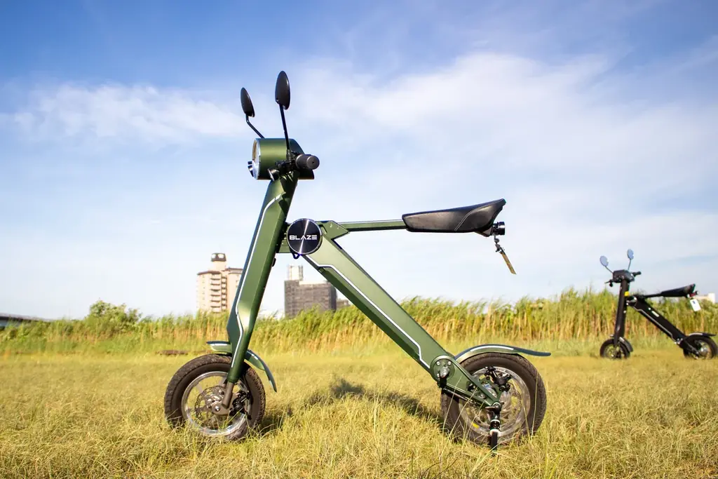 【日本最大級】㈱ブレイズは、介護業界の商談型展示会「東京ケアウィーク’26」に2車種のEVを出展！ 画像 9