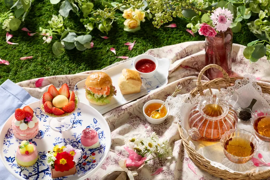 【グランドニッコー東京ベイ 舞浜】3月13日～4月19日の金・土・日・祝日限定で『春の花咲くアフタヌーンティー』を提供 画像 1