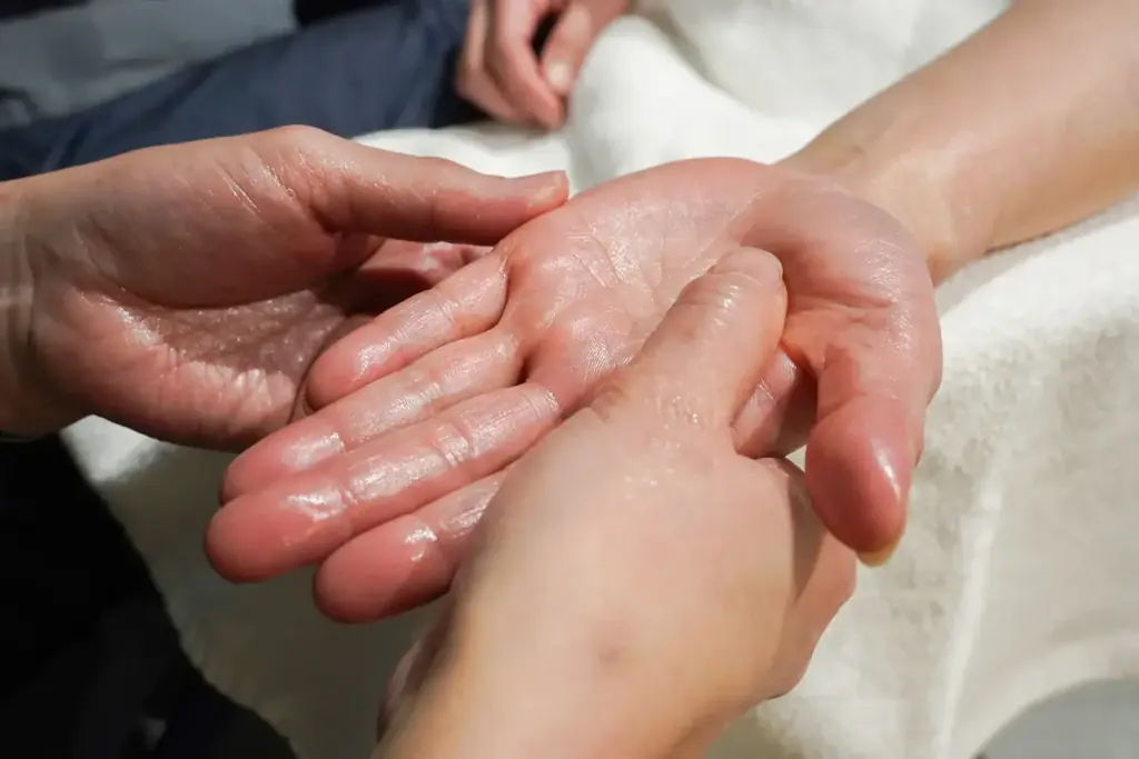 【レチスパ】美容液1本分のレチノールカプセル配合“泡だてない”クリームシャンプー、舞子ビラ「さふぃスパ舞子」メンズサウナ 第2回レディースデーに協賛。“ととのう頭皮ケア体験”を提供 画像 14