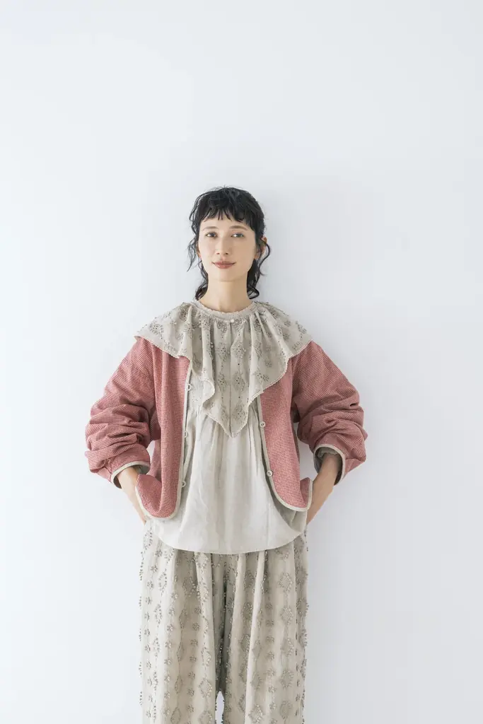 【Samansa Mos2】モデル・kazumiさんとの大人気コラボ企画、5周年記念・『大人ガーリーの、一歩先へ』がテーマの春の新作を2月13日(金)発売 画像 2