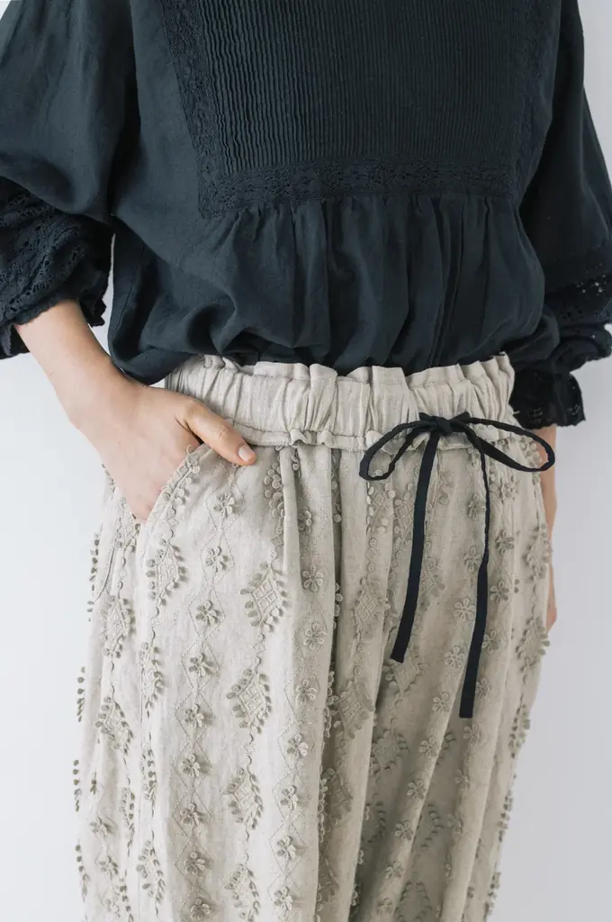 【Samansa Mos2】モデル・kazumiさんとの大人気コラボ企画、5周年記念・『大人ガーリーの、一歩先へ』がテーマの春の新作を2月13日(金)発売 画像 5