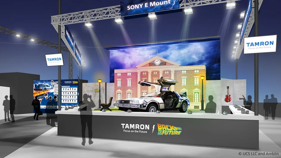タムロン CP+2026において映画『バック・トゥ・ザ・フューチャー』とのコラボレーションブースを展開 画像 2