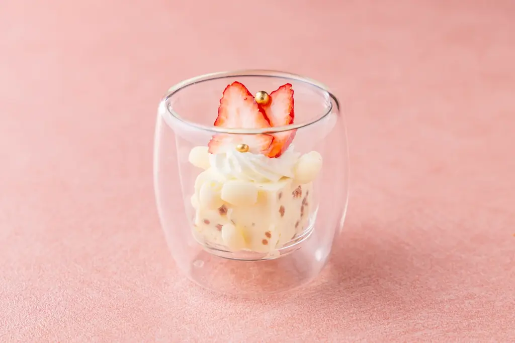 【ホテルインディゴ犬山有楽苑】香りと彩の春・いちごスイーツビュッフェ 画像 2