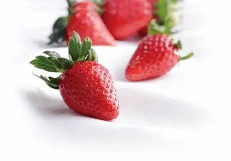 日本橋 千疋屋総本店フルーツパーラーからのご案内　　　　　　　　　　　　　「フォーシーズンアフタヌーンティー ”プレミアムストロベリーバージョン”」 画像 3