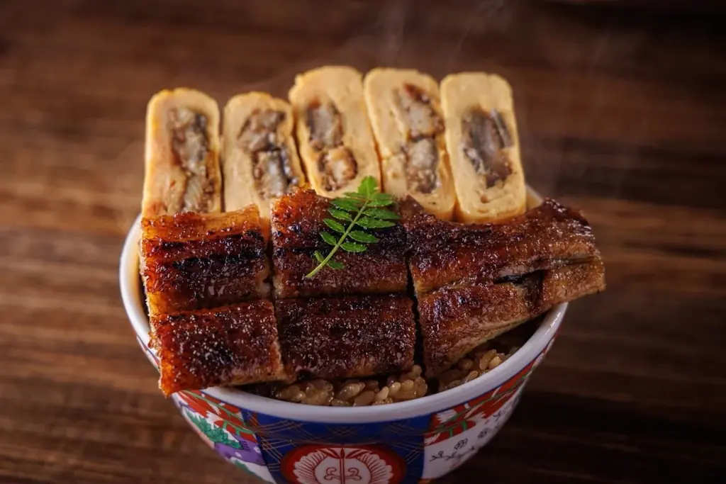 【2026年春のフェアのご案内】「昼だけうなぎ屋・炭焼きうなぎと特選和牛ひつまぶしふじさん」ブランドの「春のふじたま」販売開始!! 画像 5