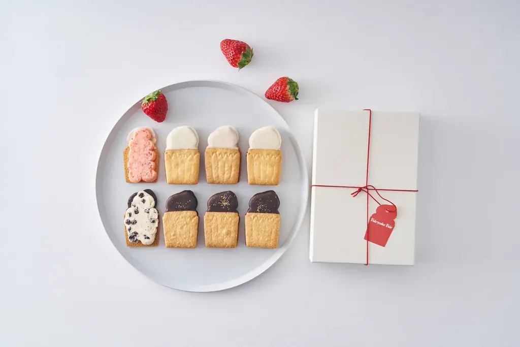 春のベリーピンクが主役、フェアリーケーキフェアのホワイトデーギフト2026。果実感がとろける希少いちご“古都華”の生バターサンドほか、春色ベリースイーツが登場！ 画像 6