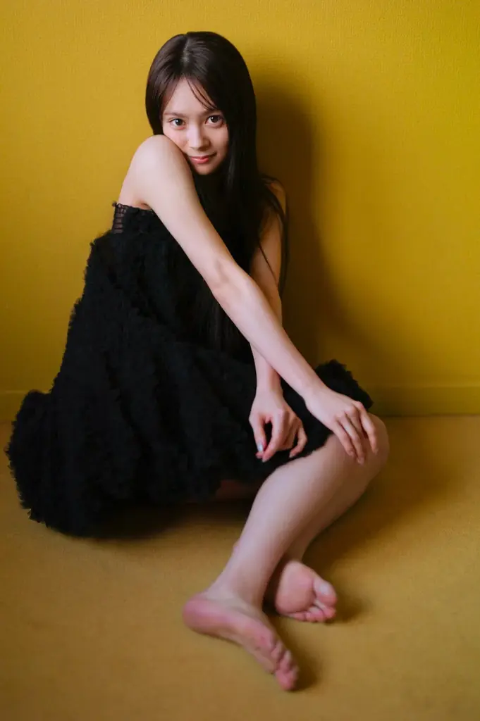 度重なる”万バズ”！ ネットを賑わす最高級ビジュアル。AKB48の新センター・伊藤百花が表紙を務める、blt graph.vol.114限定版の表紙が解禁。 画像 3