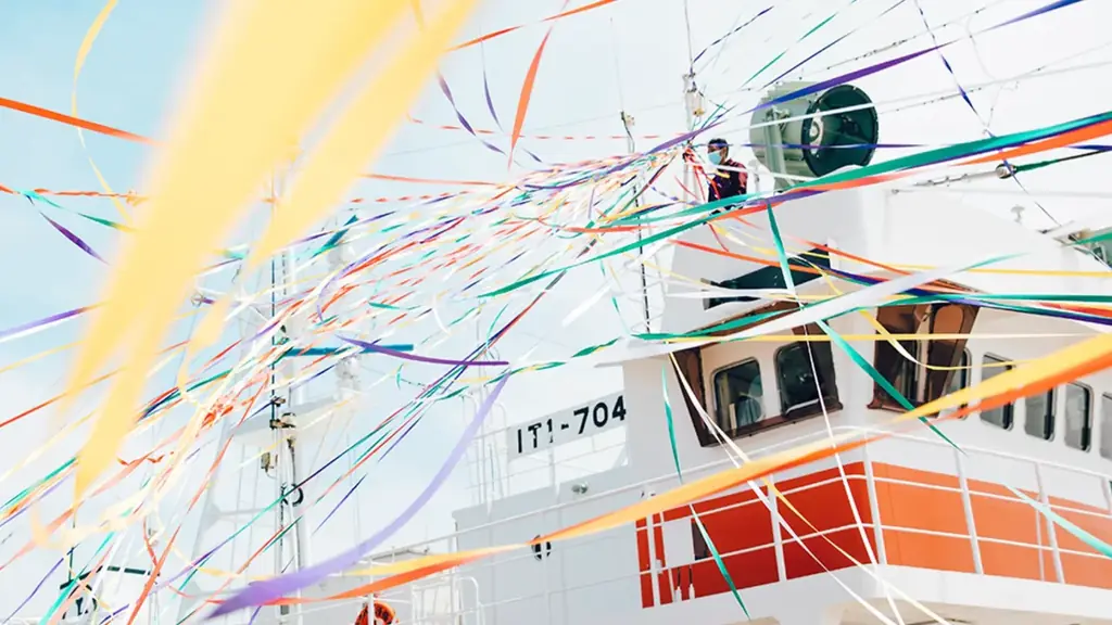 漁師を救うアパレルを東京駅で販売。地域のゴミを布地にアップサイクル 画像 12