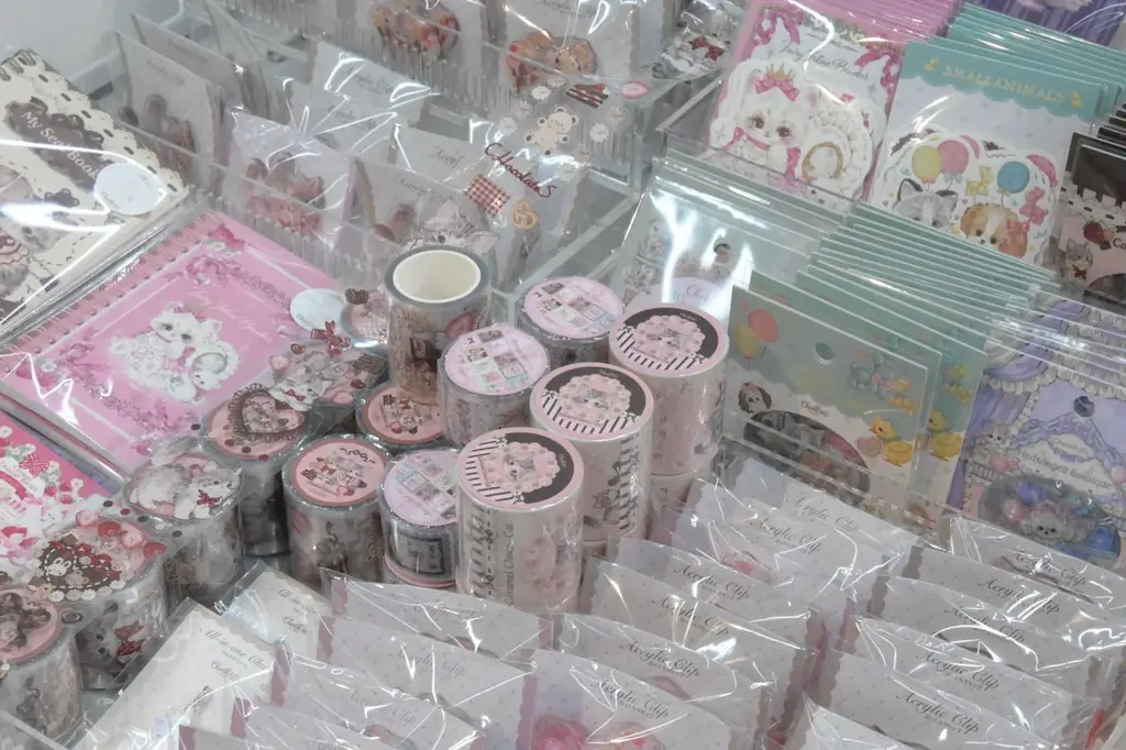 銀座の画廊で開催された『にゃん具博』に長蛇の列　　　　　　　　　2026年6月『にゃん具博vol.2』開催決定！ 画像 4