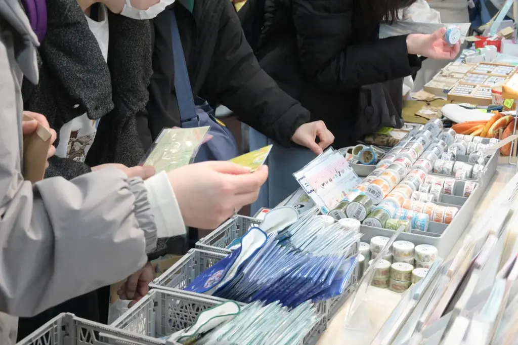 銀座の画廊で開催された『にゃん具博』に長蛇の列　　　　　　　　　2026年6月『にゃん具博vol.2』開催決定！ 画像 8