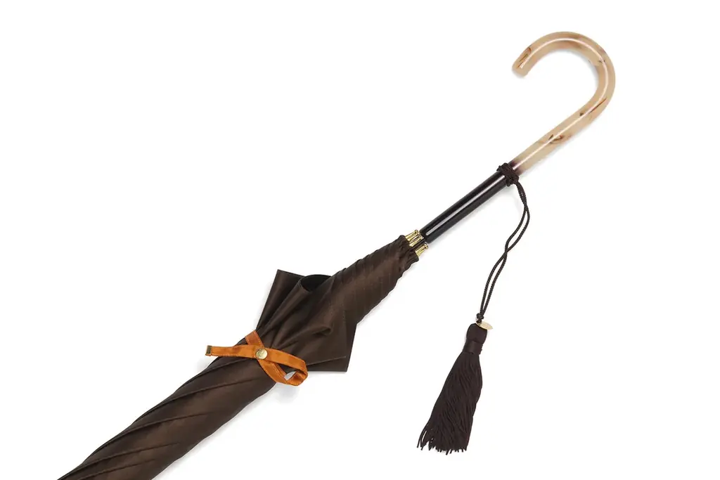 【限定発売】トンボ洋傘前原光榮商店は、今年も”とろけるスイーツ”をイメージした洋傘「メルト」シリーズが数量限定で発売。3年目の今年は「オランジェット」が新登場。ホワイトデーギフトにおすすめです。 画像 5