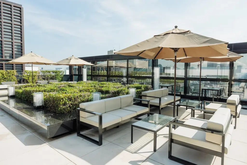 シャネル銀座ビルディング ルーフトップテラス「LE JARDIN DE TWEED」2026年の営業を3月1日（日）開始 画像 1