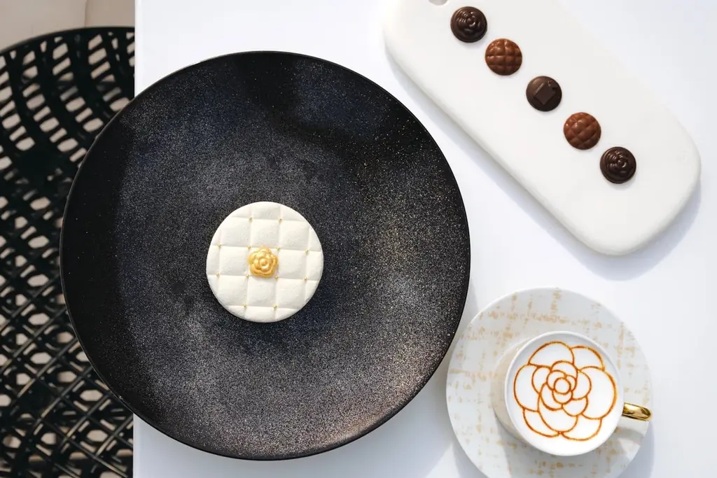 シャネル銀座ビルディング ルーフトップテラス「LE JARDIN DE TWEED」2026年の営業を3月1日（日）開始 画像 2