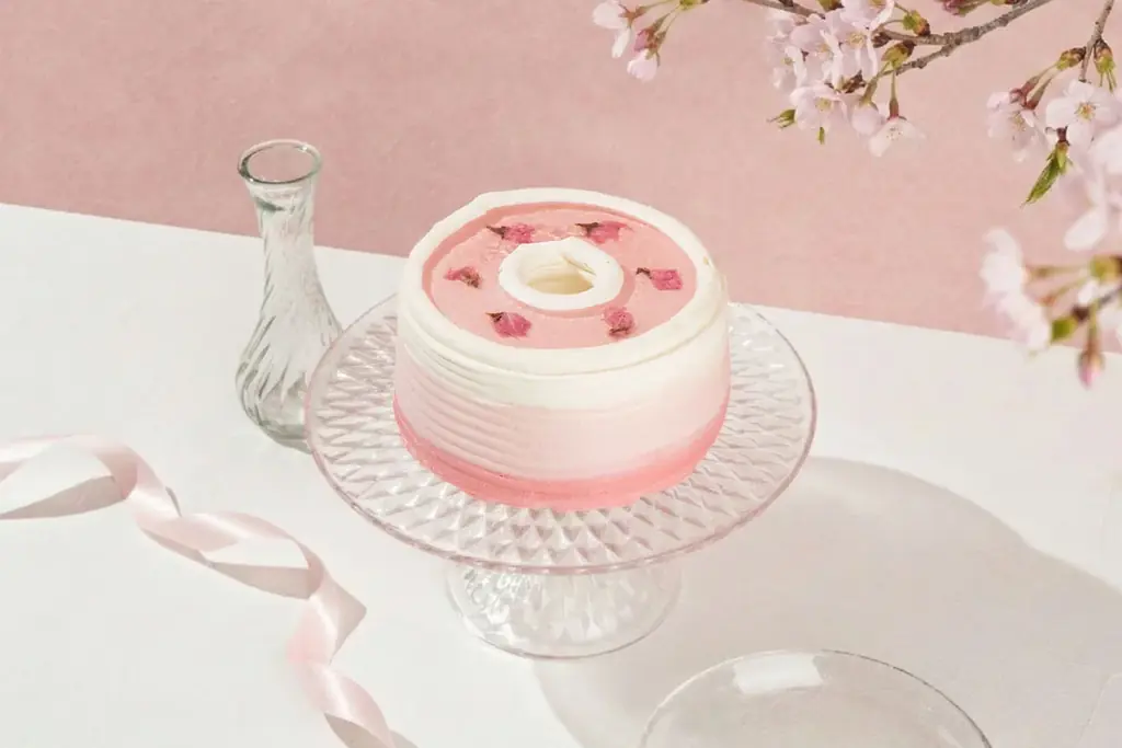 桜ゼリーが映える春限定シフォン『SAKURA』登場