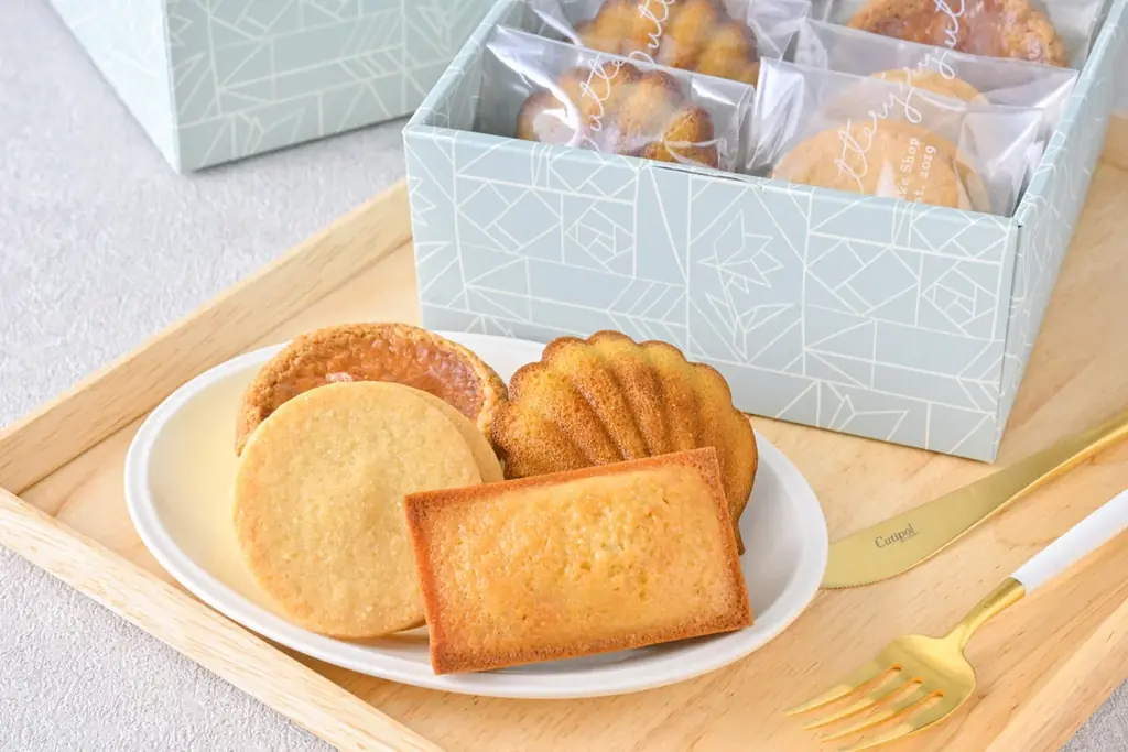 【Buttery】塩バタークッキー入り『ホワイトデーギフトボックス』と『バタリーサンド～amour～』を3月14日まで期間限定販売！ 画像 1