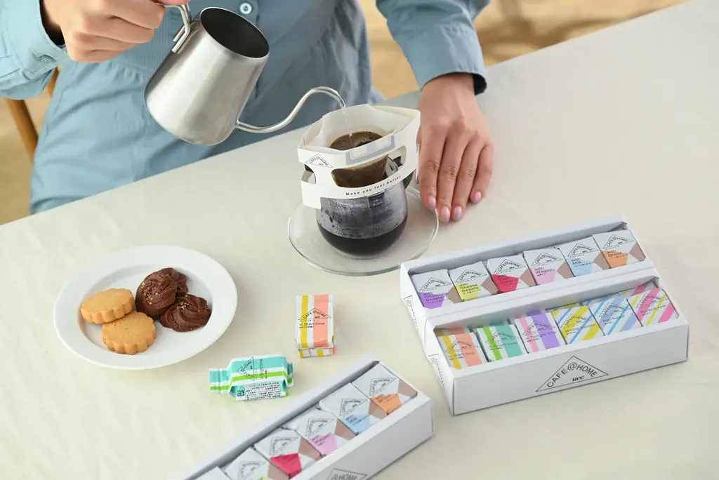 大阪梅田の商業施設「ディアモール大阪」でコスメ限定プレミアム付きお買物券の販売・メイクショーなど多数のイベントを開催！西日本初出店など新店も続々OPEN！ 画像 3