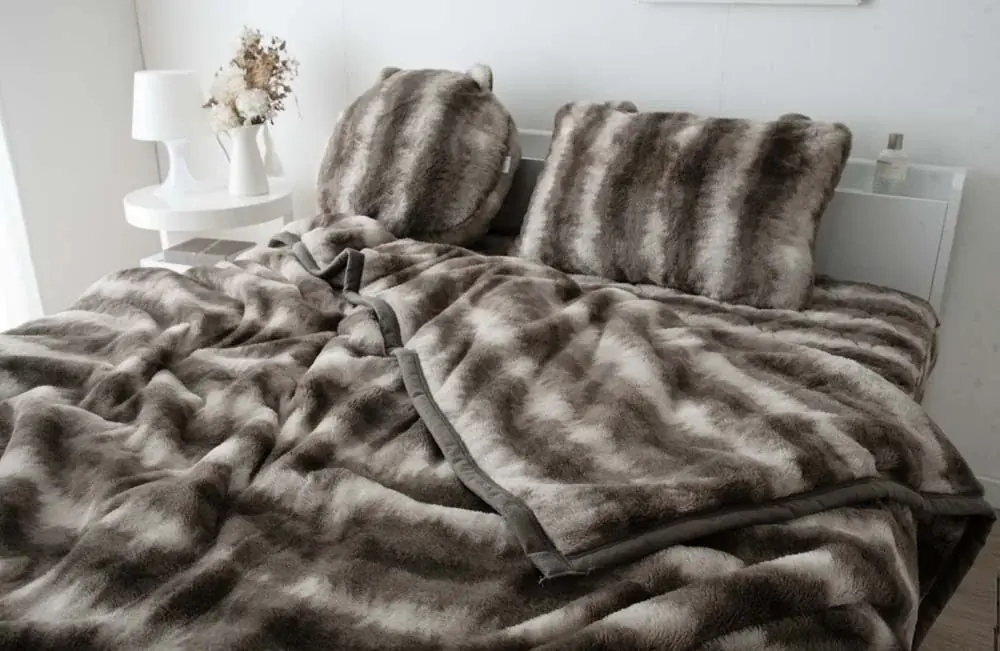 2月22日「猫の日」まで猫好きキャンペーンを開催！累計販売3.7万枚突破の「もはや、ねこ。」が特別価格に 画像 3